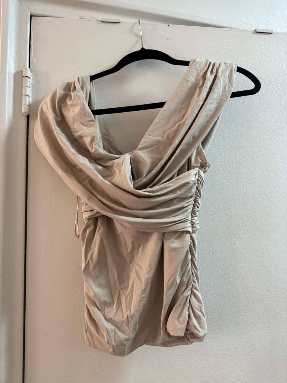 Abercrombie & Fitch TAN Off-Shoulder Ruched Camisole